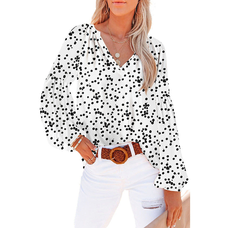 Blouse in Crinkled Floral Chiffon with V-Neck - white spot print full view