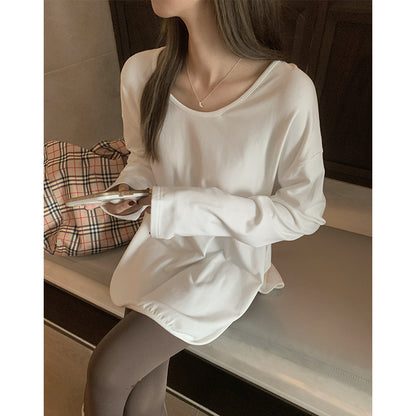 T-Shirt in White with Longline Side-Split Hem - white sleeve and neckline close-up