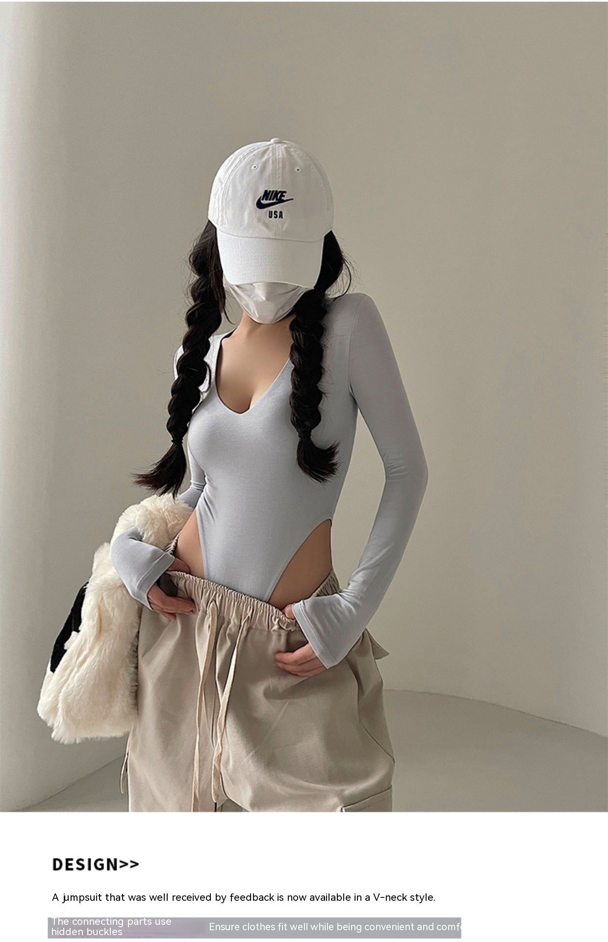 Bodysuit with V-Neck and Long Sleeves in Stretch Cotton - light grey full-length view