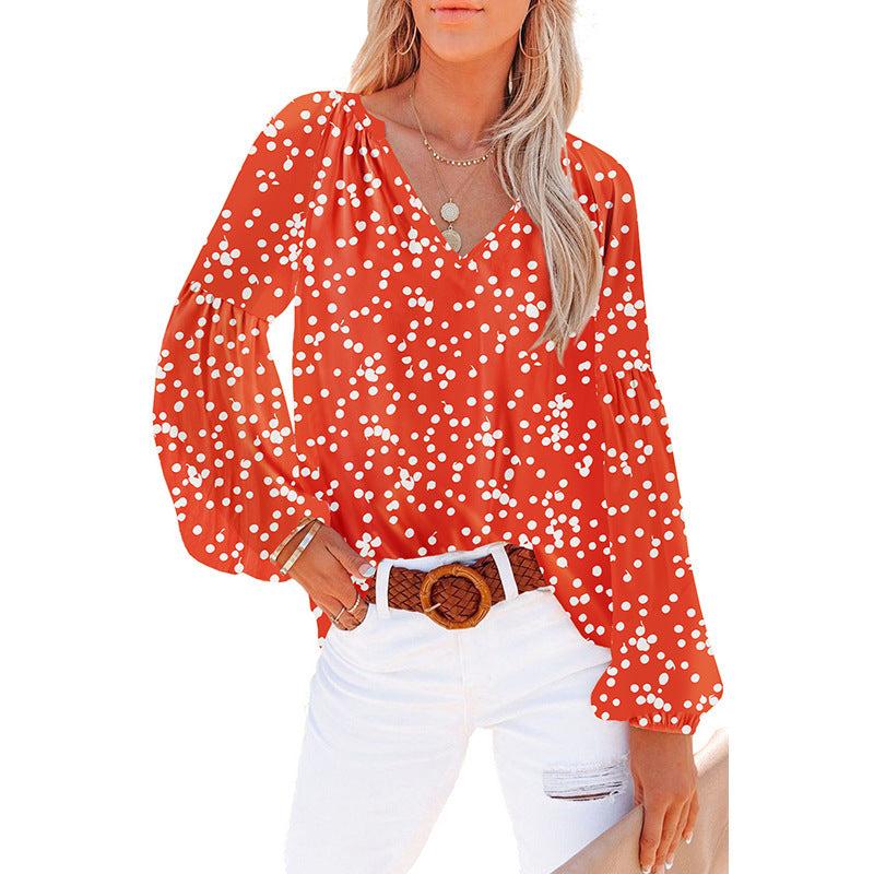 Blouse in Crinkled Floral Chiffon with V-Neck - coral spot print full view