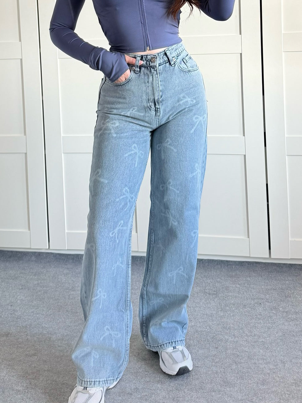Blue Washed Wide-Leg Bow-Waist Jeans - front full-length view