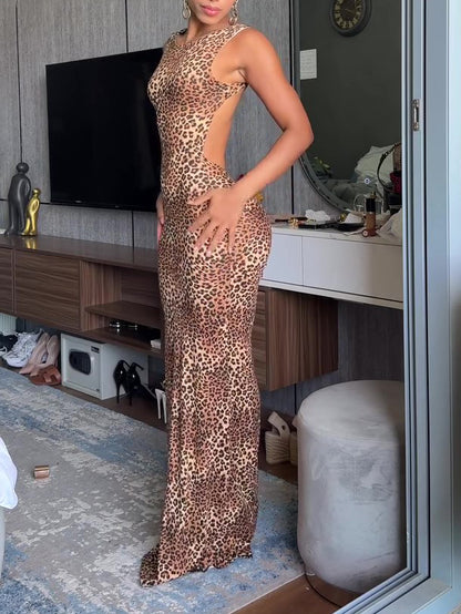 Maxi Dress in Leopard Print with Open Back - leopard print side view with cut-out