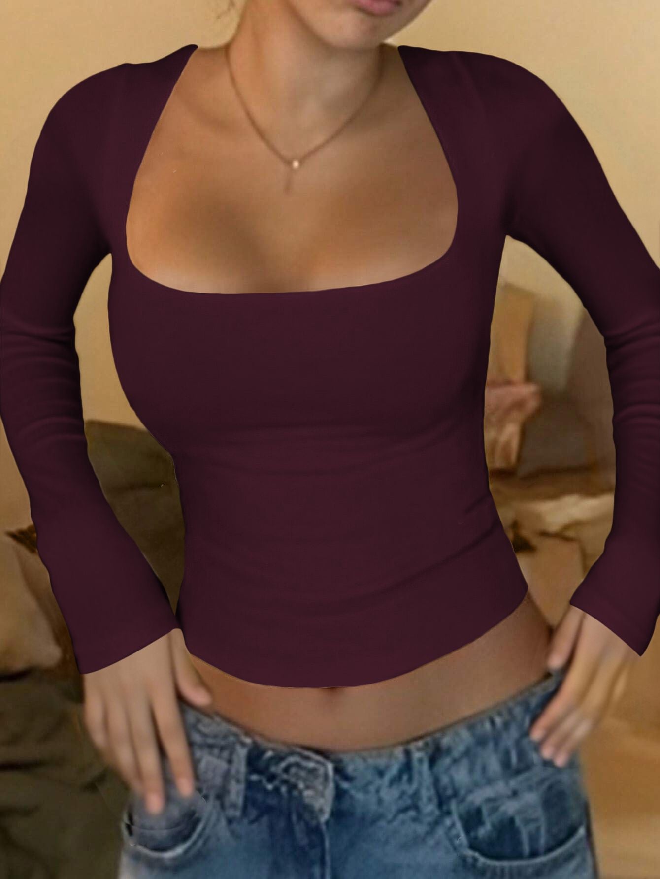 Top with Square Neck and Long Sleeves - plum front close-up