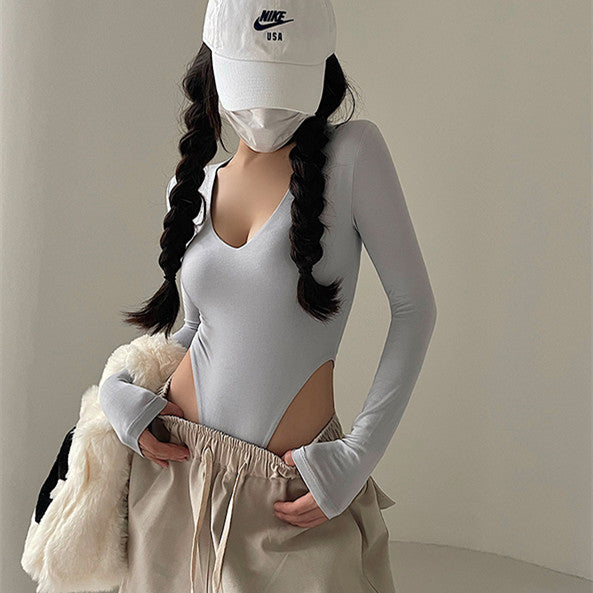 Bodysuit with V-Neck and Long Sleeves in Stretch Cotton - light grey front view