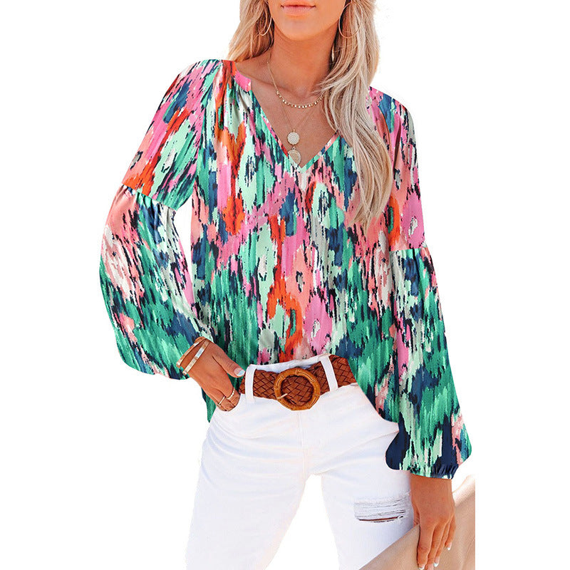 Blouse in Crinkled Floral Chiffon with V-Neck - pink abstract print full view