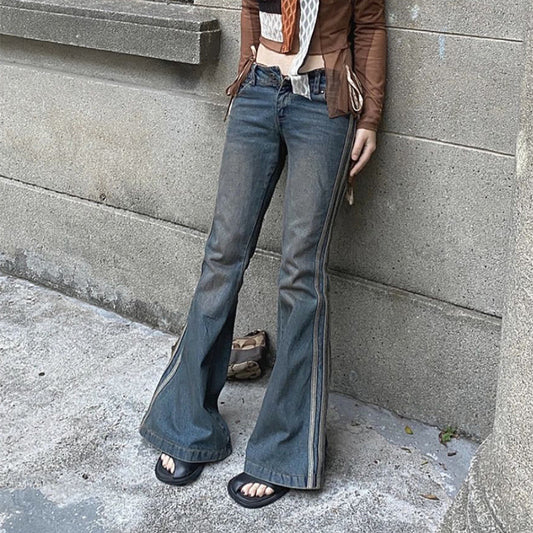 Jeans in Vintage Blue with Side Stripes and Flared Leg - vintage blue outdoor front view