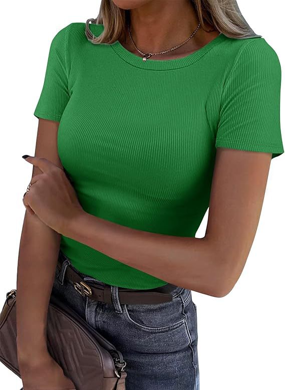 T-Shirt in Sculpting Ribbed Stretch - green front view