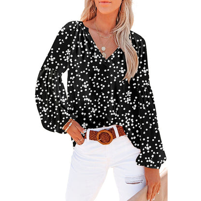 Blouse in Crinkled Floral Chiffon with V-Neck - black spot print full view