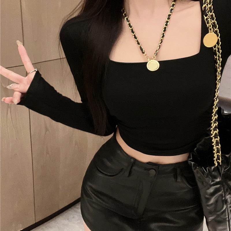 Square-Neck Long-Sleeve Ruched Top - Black close-up fit detail