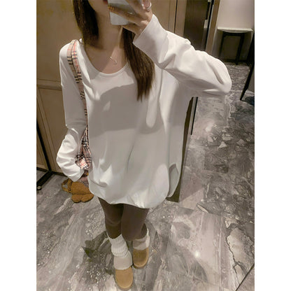 T-Shirt in White with Longline Side-Split Hem - white front mirror outfit view