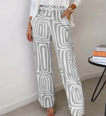 Wide-Leg Trousers & Relaxed Shirt Co-Ord Set in Geometric Print - grey trouser leg detail